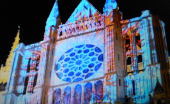Cathedrale Chartres en lumière